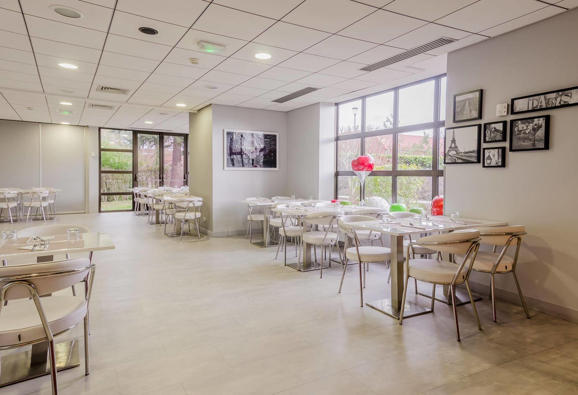 Mercure Cergy Pontoise Centre Exterior foto